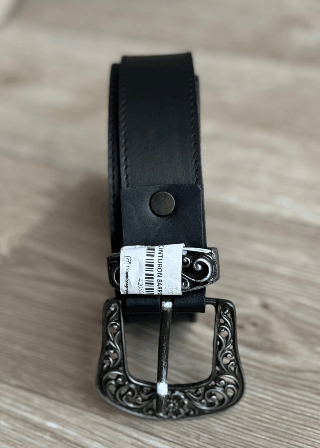 CORREA COLOR NEGRO - CON DETALLES