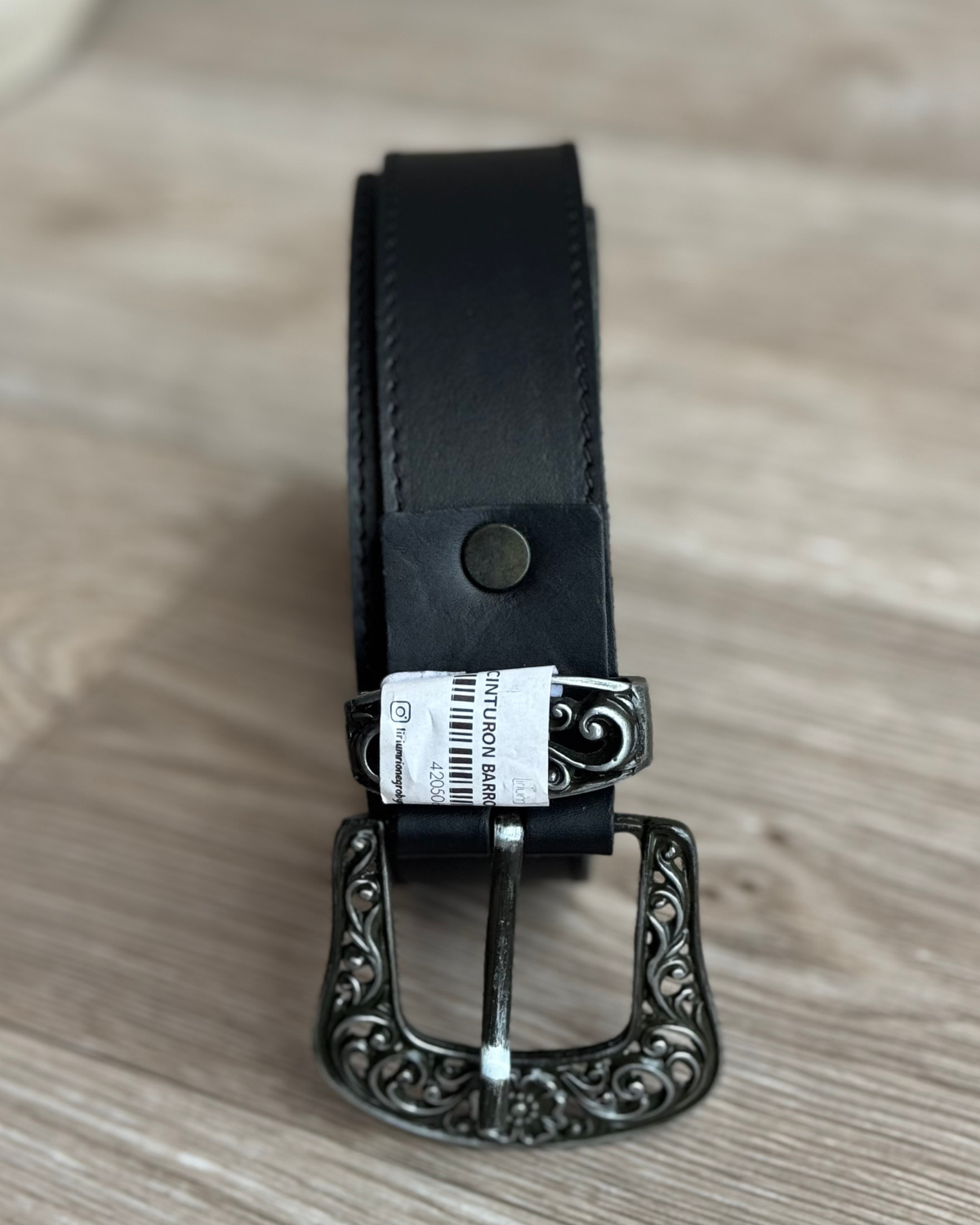 CORREA COLOR NEGRO - CON DETALLES